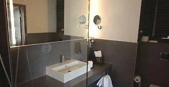 פרנקפורט Bliss Hotel 4*,  גרמניה